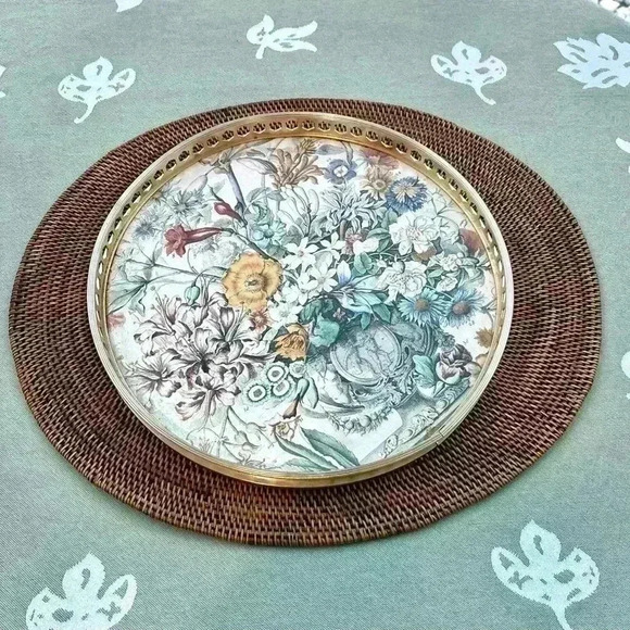 Orchard beautiful floral tray in soft colors made in England in mint condition - Picture 1 of 5